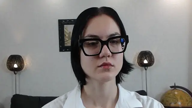 Marie Fitch online show from 11/28/25, 02:47