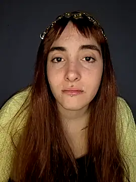 Snapshot of JulieGoth chatting on 10/21/25, 03:40 JulieGoth online show from 10/21/25, 03:40