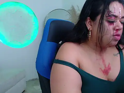 oliviia cute online show from 11/01/25, 04:58