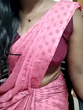Snapshot of Tamilmallu-duskygirl03 chatting on 04/11/26, 07:45 Tamilmallu-duskygirl03 online show from 04/11/26, 07:45