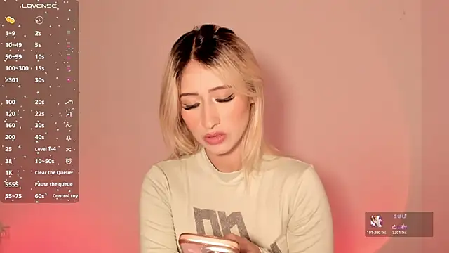 Ashleyroys 111 online show from 06/05/26, 09:20