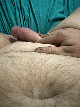 tinychub online show from 10/16/25, 08:43