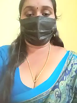 Snapshot of tamil-mala23 chatting on 10/31/25, 06:03 tamil-mala23 online show from 10/31/25, 06:03