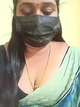 Snapshot of tamil-mala23 chatting on 11/21/25, 05:39 tamil-mala23 online show from 11/21/25, 05:39