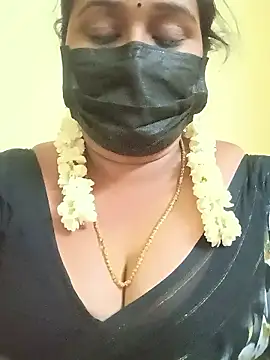 Snapshot of tamil-mala23 chatting on 03/10/26, 05:45 tamil-mala23 online show from 03/10/26, 05:45