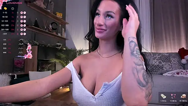 JessicaVerse online show from 12/14/25, 05:40