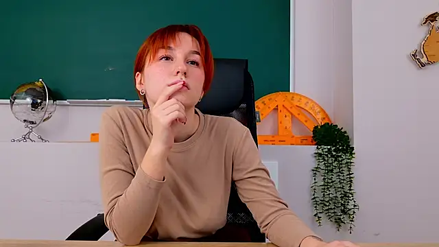 Snapshot of ClaireMathis chatting on 01/12/26, 02:55 ClaireMathis online show from 01/12/26, 02:55