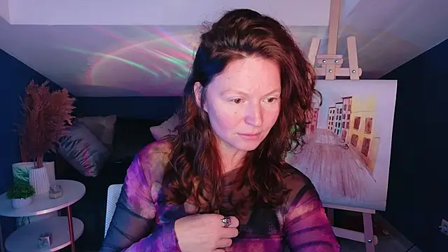 Snapshot of AuroraBorealis__ chatting on 10/17/25, 07:00 AuroraBorealis   online show from 10/17/25, 07:00