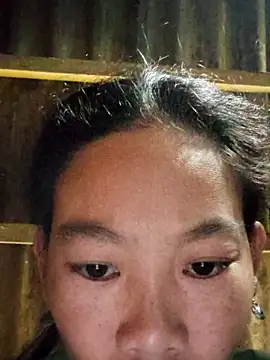 gio-thu online show from 12/18/25, 04:07