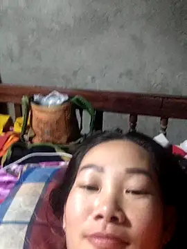 Snapshot of gio-thu chatting on 02/08/26, 02:48 gio-thu online show from 02/08/26, 02:48