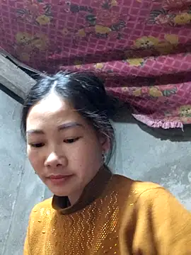 Snapshot of gio-thu chatting on 02/13/26, 06:26 gio-thu online show from 02/13/26, 06:26