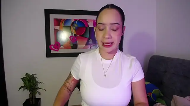 Snapshot of Kari_Ruiz_ chatting on 03/14/26, 10:15 Kari Ruiz online show from 03/14/26, 10:15