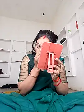 Snapshot of Cuty_tanya chatting on 02/18/26, 04:47 Cuty tanya online show from 02/18/26, 04:47