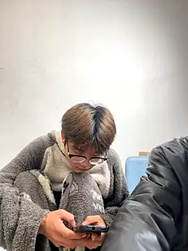 KK-cuteboy online show from 11/11/25, 11:32