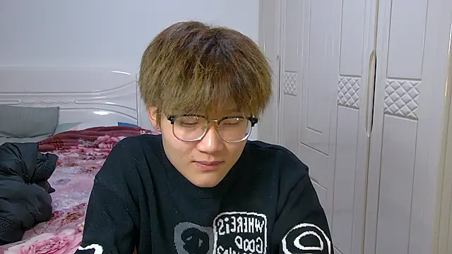 Snapshot of KK-cuteboy chatting on 02/05/26, 03:55 KK-cuteboy online show from 02/05/26, 03:55