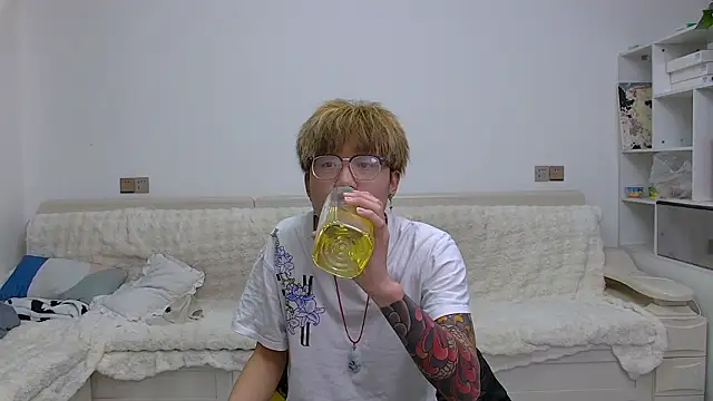 Snapshot of KK-cuteboy chatting on 02/25/26, 10:58 KK-cuteboy online show from 02/25/26, 10:58