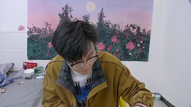 KK-cuteboy online show from 04/23/26, 05:41