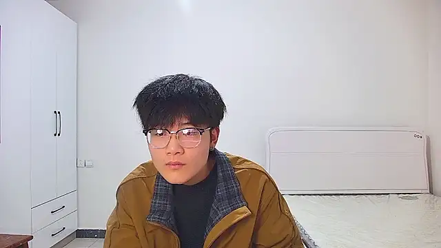 KK-cuteboy online show from 05/08/26, 11:26