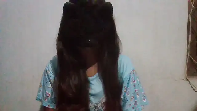 Snapshot of Nora-2003 chatting on 03/08/26, 01:26 Nora-2003 online show from 03/08/26, 01:26