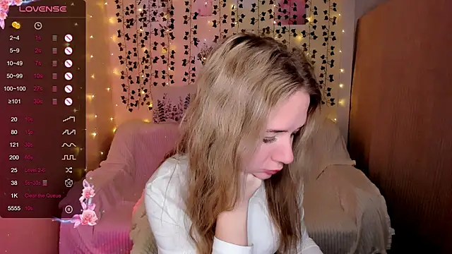 Evaa Braunn online show from 11/25/25, 02:11