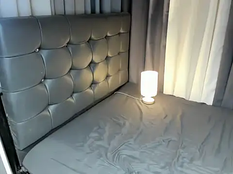 Snapshot of TsUncutAnyah chatting on 11/19/25, 07:41 TsUncutAnyah online show from 11/19/25, 07:41