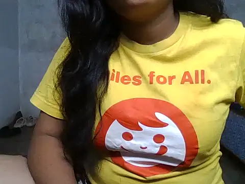 Snapshot of manju_02 chatting on 11/04/25, 06:29 manju 02 online show from 11/04/25, 06:29