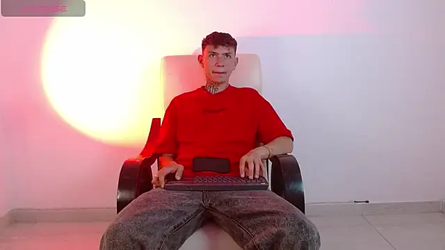 hot teo  online show from 04/16/26, 12:33