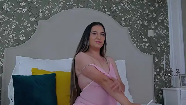 TesaQuinn online show from 10/10/25, 04:33