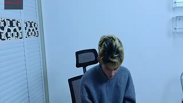 Snapshot of sexyboy-lele chatting on 10/19/25, 12:28 sexyboy-lele online show from 10/19/25, 12:28