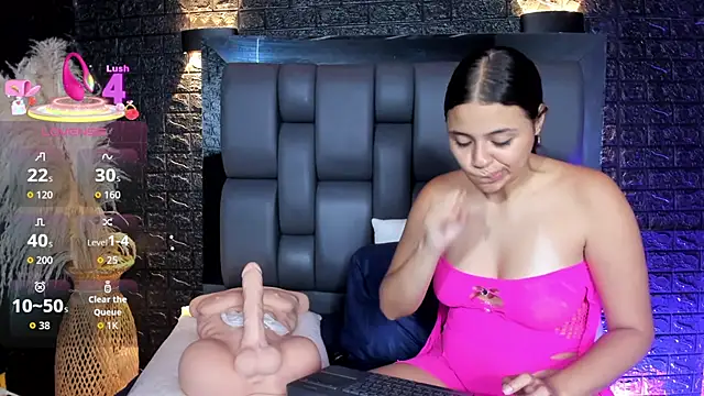 Maraa Rivera online show from 11/17/25, 07:19