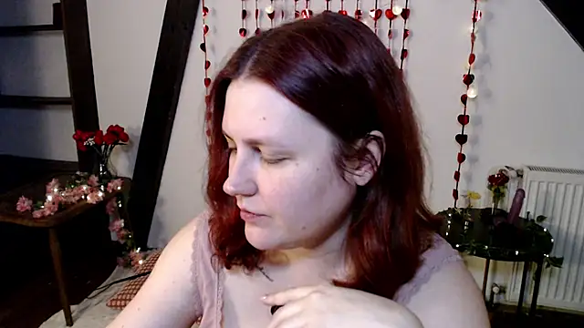 Snapshot of Lilith__moon chatting on 02/07/26, 08:23 Lilith moon online show from 02/07/26, 08:23