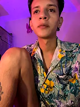 tylernova online show from 10/25/25, 03:25