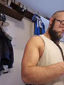 Snapshot of BeppeRagnar chatting on 12/04/25, 09:51 BeppeRagnar online show from 12/04/25, 09:51