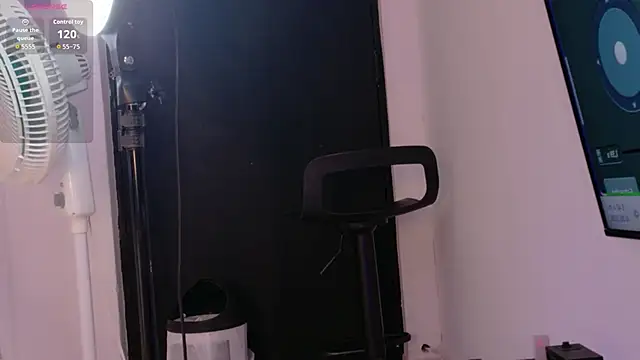 Natashaa-bluer online show from 06/04/26, 01:39