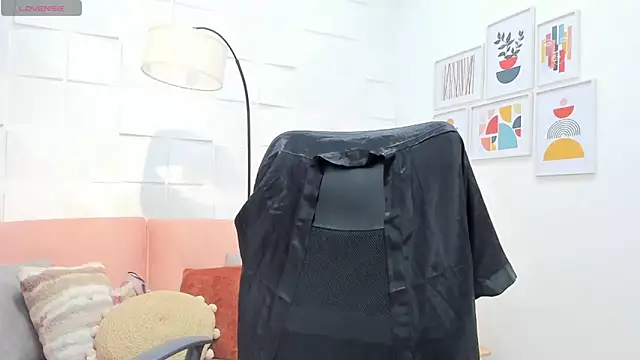 Sasha Grace online show from 05/13/26, 01:30