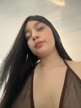   Lorelain   online show from 12/05/25, 09:00