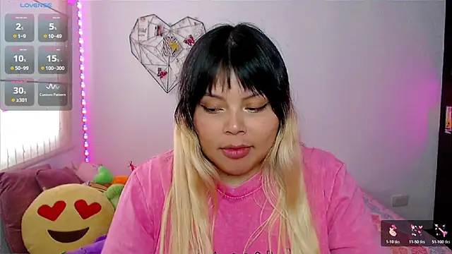EllieMoonX online show from 04/27/26, 09:57