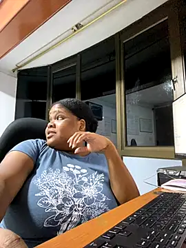 gabrielabrunette69 online show from 10/16/25, 03:51