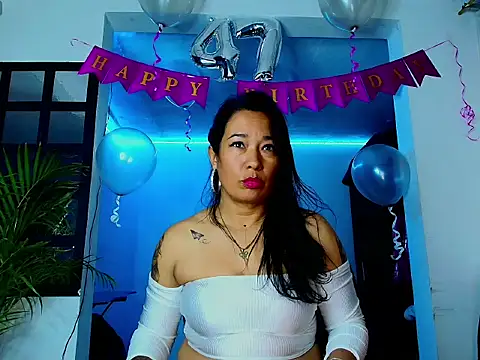 Kylee79 online show from 04/28/26, 10:37