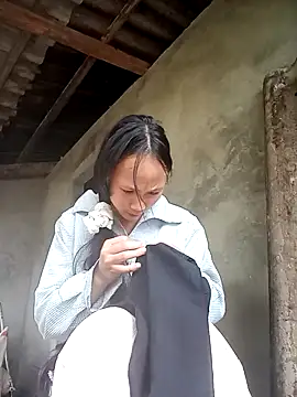 minachao- online show from 12/16/25, 02:16