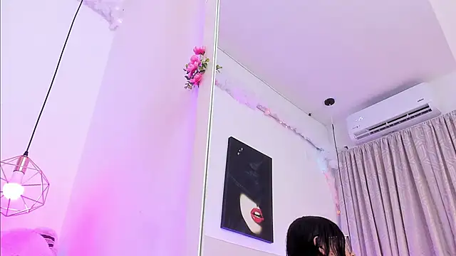 Nara Pink online show from 11/03/25, 08:43