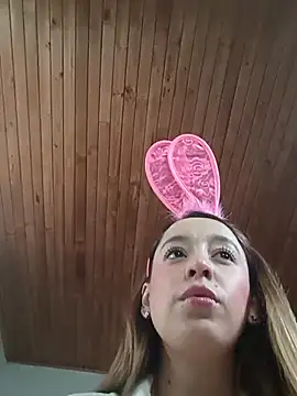 Snapshot of LunaDelire chatting on 10/28/25, 01:25 LunaDelire online show from 10/28/25, 01:25