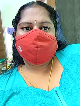 Snapshot of sweetrevathi chatting on 10/10/25, 05:06 sweetrevathi online show from 10/10/25, 05:06