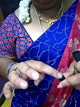 Snapshot of sweetrevathi chatting on 10/17/25, 04:42 sweetrevathi online show from 10/17/25, 04:42