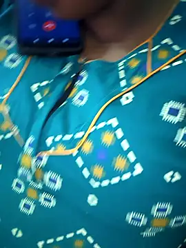 Snapshot of sweetrevathi chatting on 10/18/25, 03:02 sweetrevathi online show from 10/18/25, 03:02