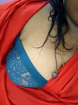 Snapshot of sweetrevathi chatting on 10/20/25, 07:20 sweetrevathi online show from 10/20/25, 07:20