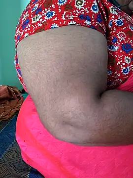 Snapshot of sweetrevathi chatting on 10/29/25, 04:26 sweetrevathi online show from 10/29/25, 04:26