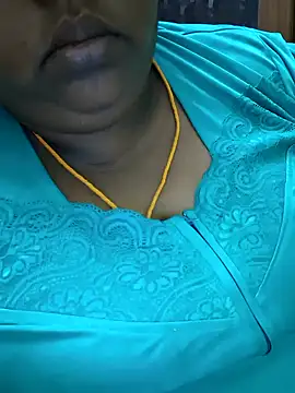 Snapshot of sweetrevathi chatting on 11/21/25, 05:28 sweetrevathi online show from 11/21/25, 05:28