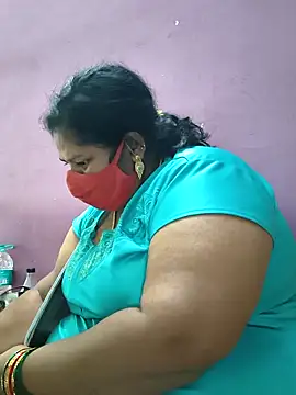 Snapshot of sweetrevathi chatting on 12/15/25, 03:55 sweetrevathi online show from 12/15/25, 03:55