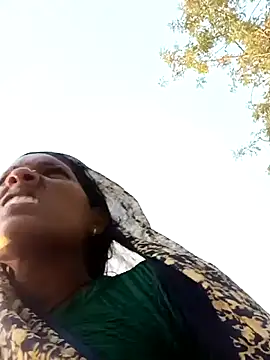 Cutsedi3 online show from 11/07/25, 11:21